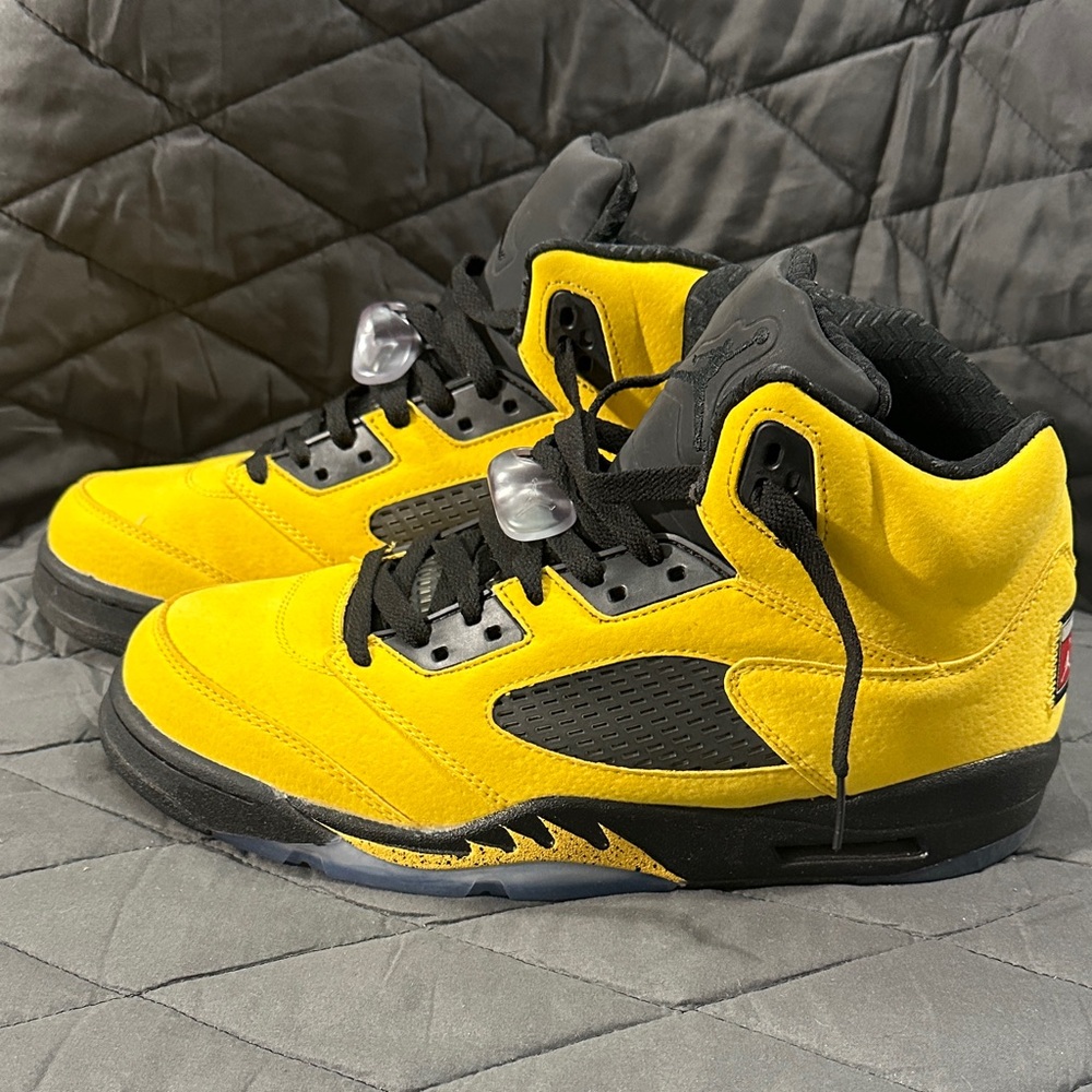 Jordan 5 Retro Michigan (2019)